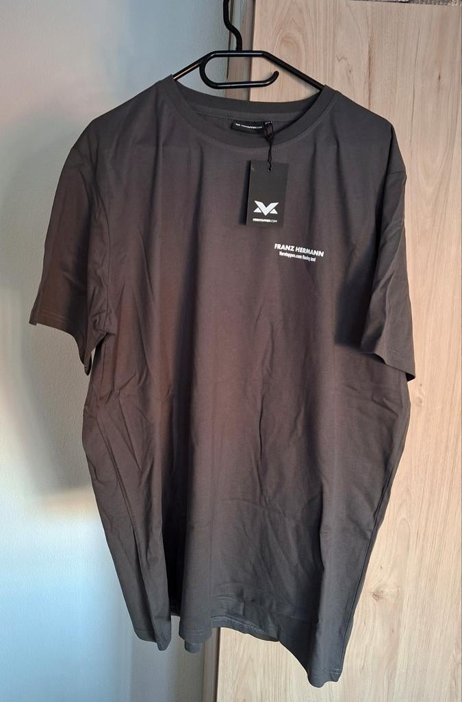 Max Verstappen T-shirt Franz Hermann. Maat XXXL, Ophalen of Verzenden, Nieuw, Overige maten, Overige kleuren