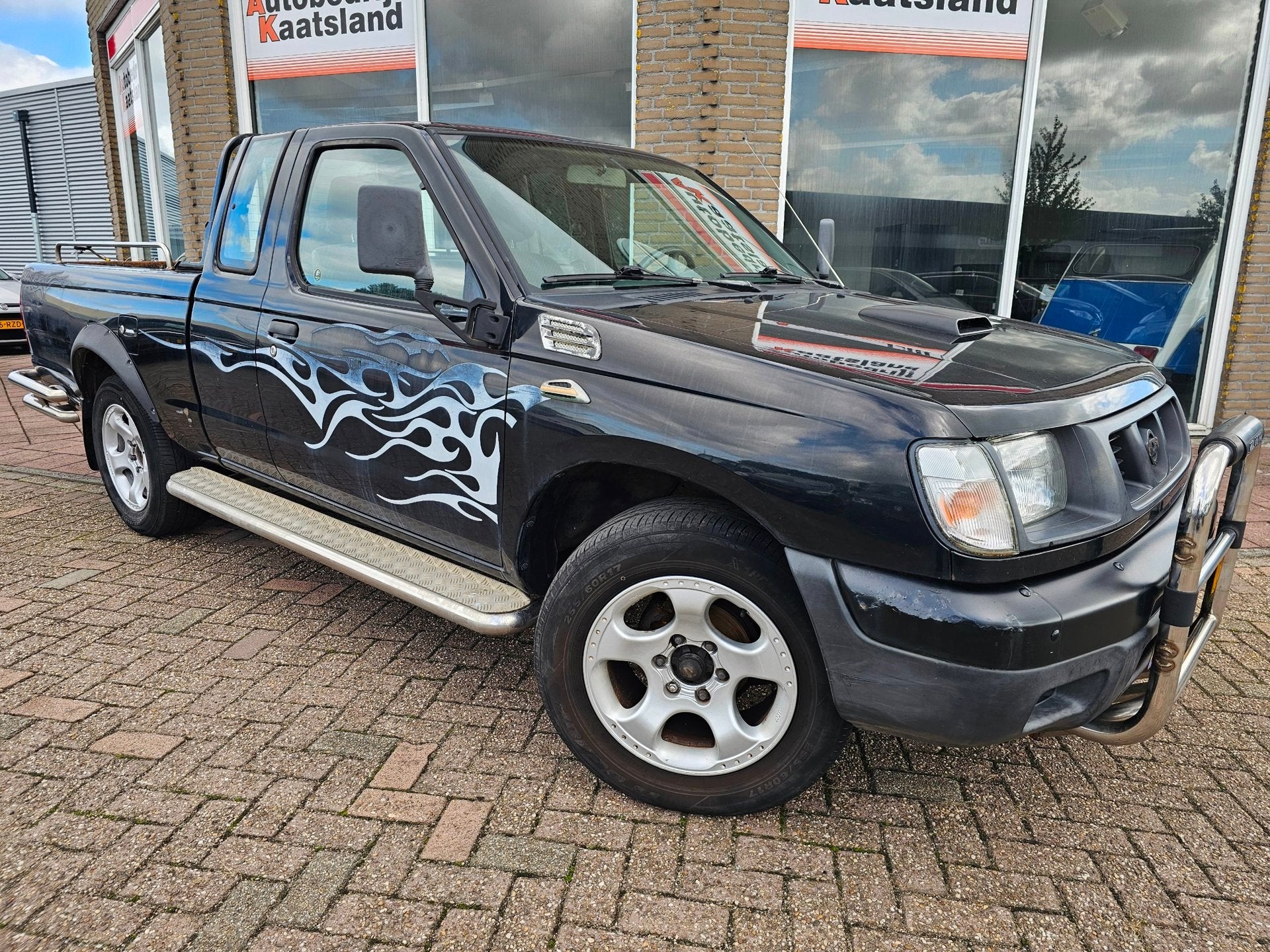 Nissan Pick-up 2.5 king Cab, Euro 2, 83 pk, Gebruikt, Zwart