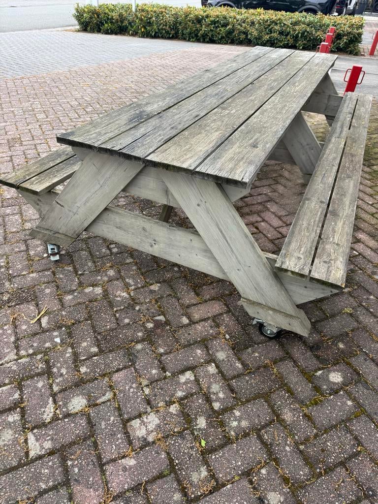 Robuuste houten picknicktafel met wieltjes opknappertje., Ophalen, Gebruikt, Rechthoekig, Hout