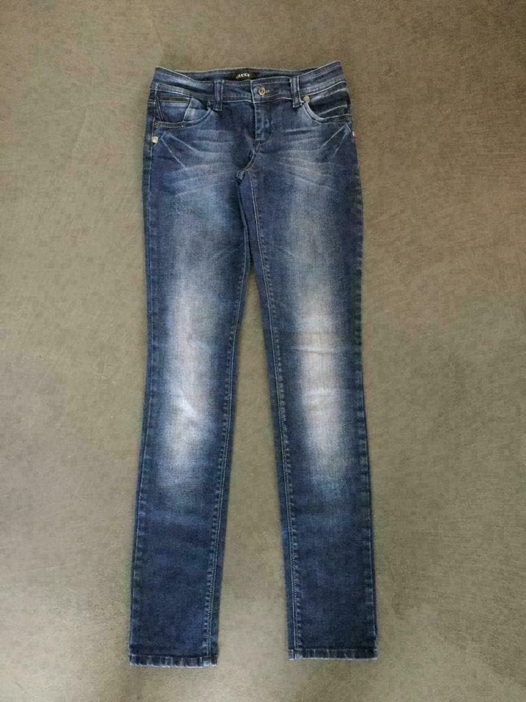 F10 Originele GUCCI: mt W30=M=38/40 jeans broek spijkerbroek, Kleding | Dames, Blauw, Ophalen of Verzenden, W30 - W32 (confectie 38/40)