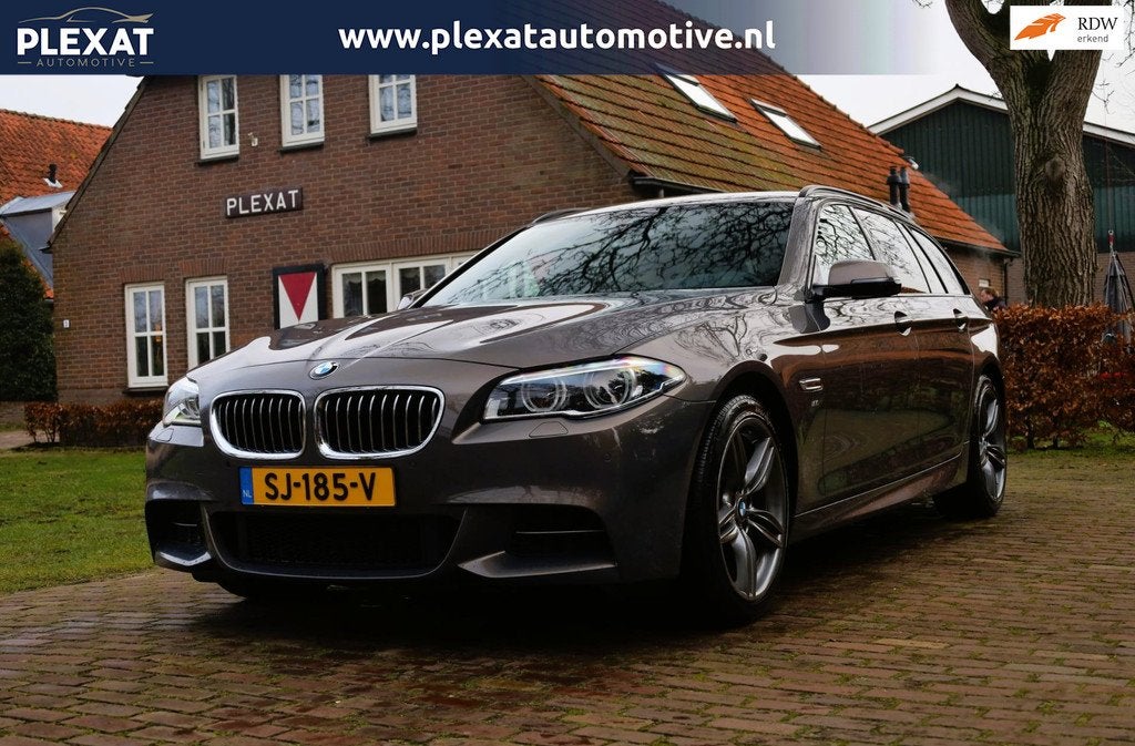 BMW 5-serie Touring 520d M Sport Edition Aut. | M-Pakket | C, Auto's, Automaat, Automatische klimaatregeling, Leder, Diesel