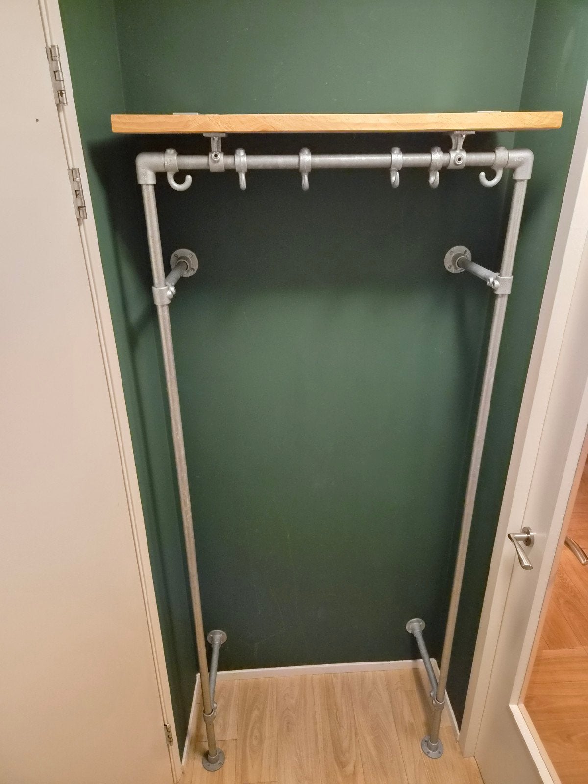Industriële kapstok van steigerbuis met houten plank, Zo goed als nieuw, Metaal, 150 tot 200 cm, Ophalen