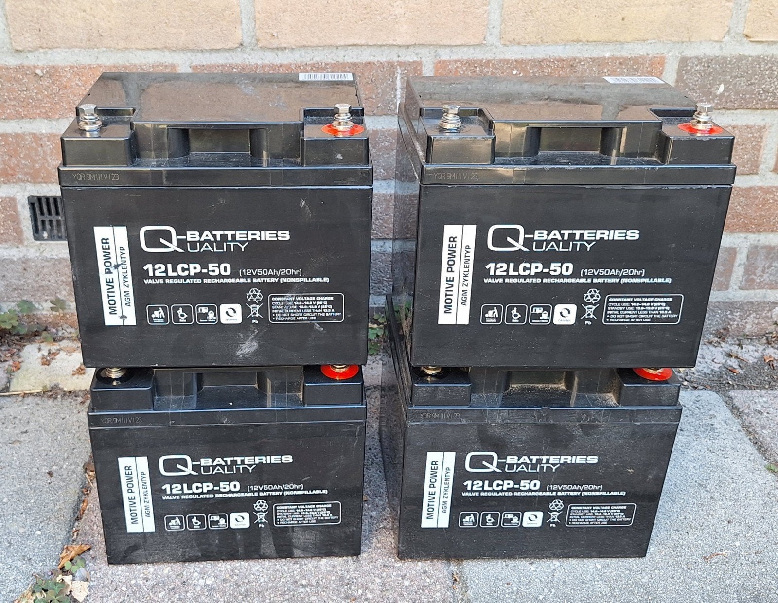Q-Batteries 12LCP-50 AGM accu (4 stuks), Ophalen, Zo goed als nieuw, Elektrisch