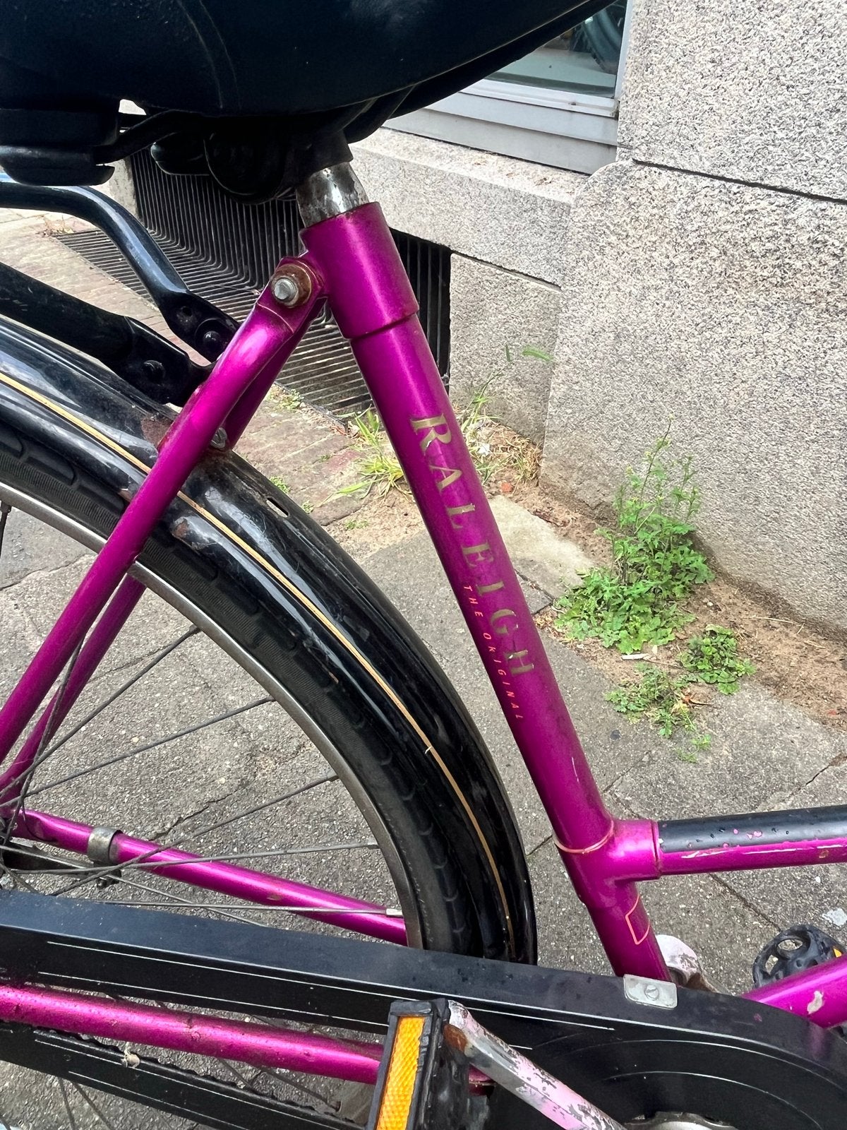 Raleigh meidenfiets, paars, met terugtraprem, Fietsen en Brommers, Fietsen | Dames | Damesfietsen, Overige merken, Terugtraprem