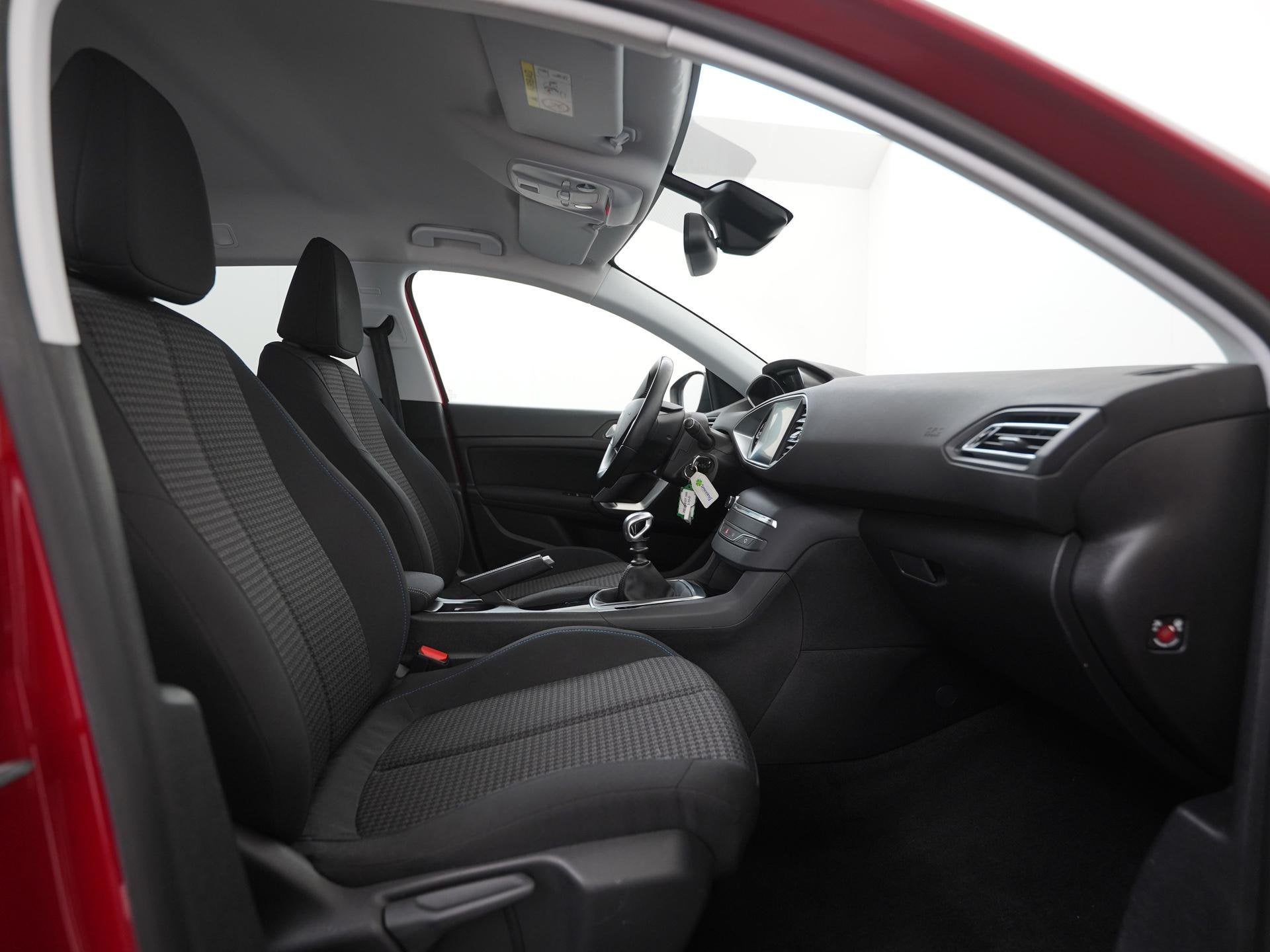 Peugeot 308 SW 1.2 PureTech Style | Zondag Open!, Auto's, Voorwielaandrijving, Stof, Gebruikt, Euro 6