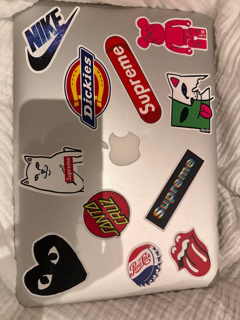 MacBook Air A1466 met defect - ideaal voor onderdelen, Computers en Software, Apple Macbooks, Ophalen of Verzenden, Zo goed als nieuw