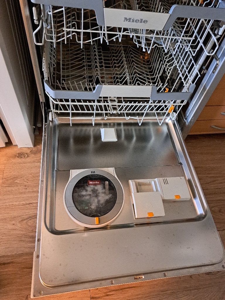 miele vaatwasser G 7110, Ophalen, Zo goed als nieuw, Vrijstaand, 85 tot 90 cm