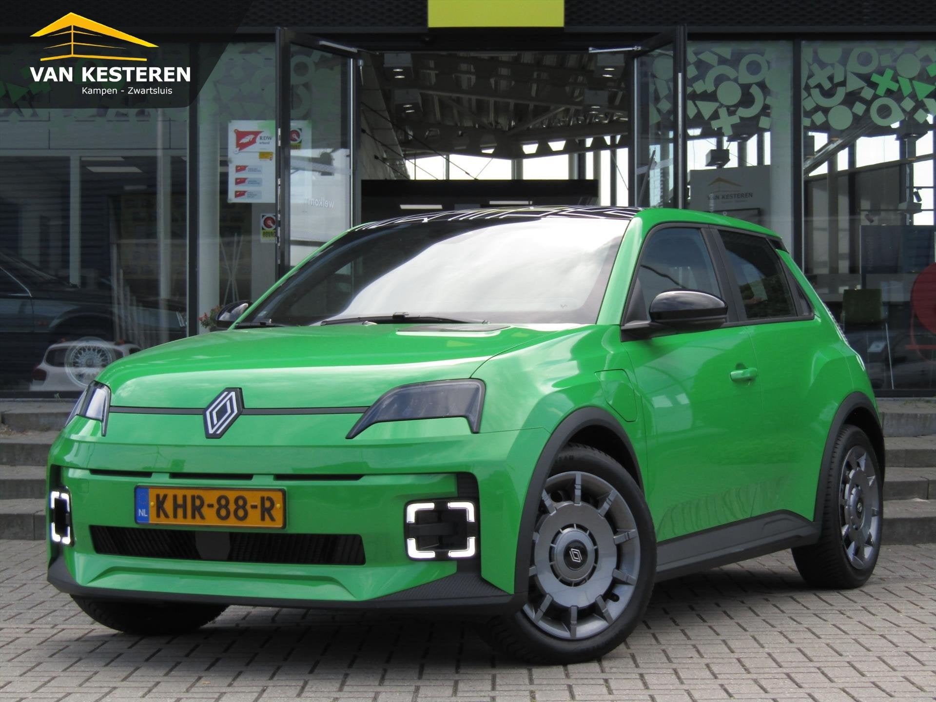 RENAULT 5 40kWh 120pk urban range Evolution / Pack Winter /, Auto's, Dealer onderhouden, Stof, Gebruikt, Zwart