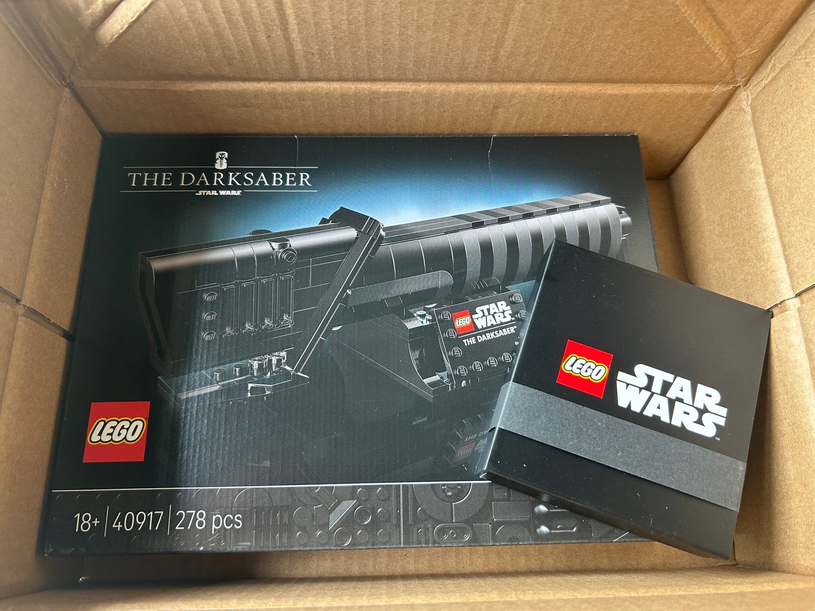 Lego 40917 darksaber, beskar sleutelhanger, metalen display, Star Wars, Lego, Nieuw, Ophalen of Verzenden
