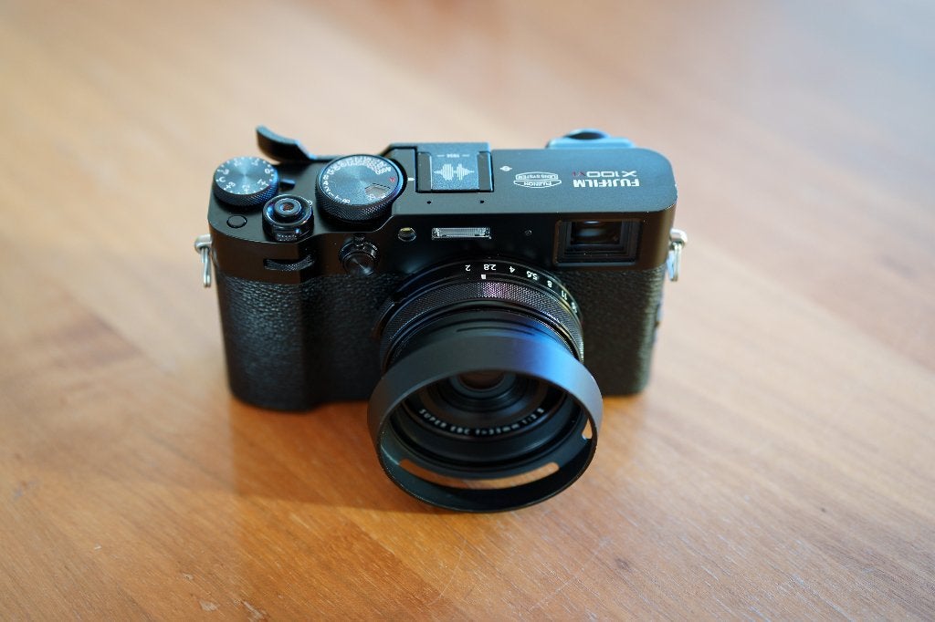 Fujifilm X100VI zwart | ZGAN | 3 accu's,thumb grip,zonnekap, Ophalen, Bluetooth, Zo goed als nieuw, Fujifilm