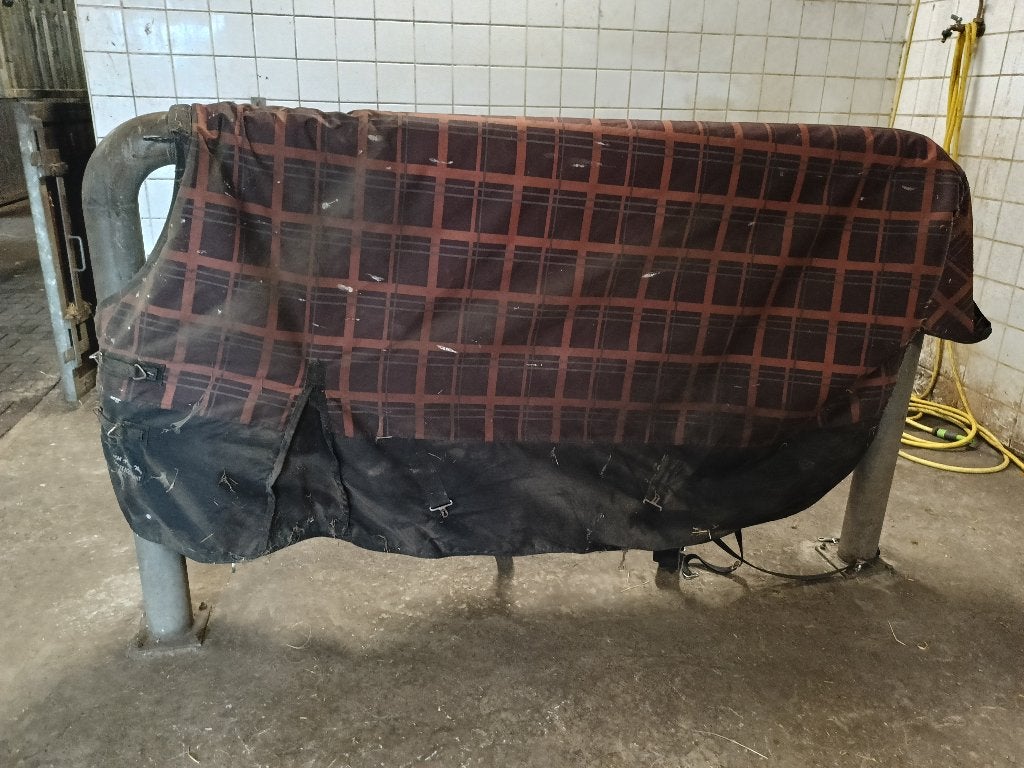 Hkm waterdicht deken 300 grams 205cm, Gebruikt, 300 g, Klittenbandsluiting, Ophalen of Verzenden