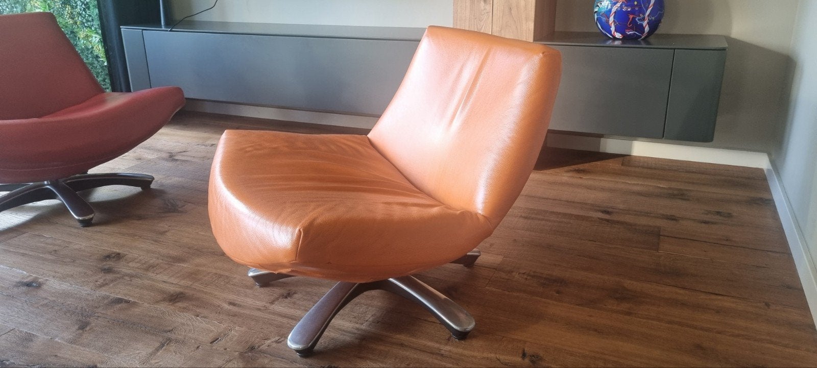 Dyyk Coco designstoel leer-oranje, Minder dan 75 cm, Leer, Ophalen of Verzenden, Zo goed als nieuw