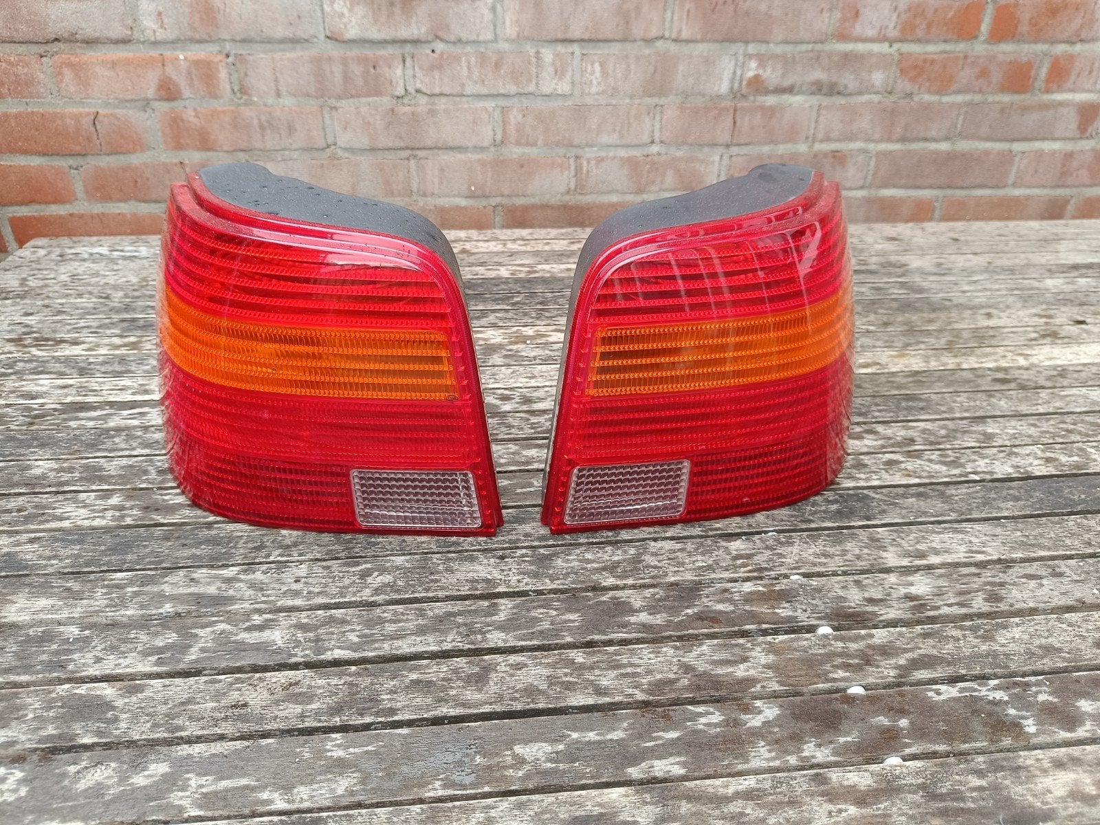 Volkswagen Golf 4 HELLA trendline achterlichten zgan, Ophalen, Gebruikt, Volkswagen