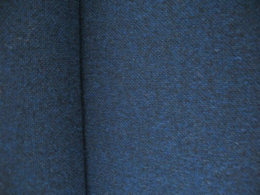 Kvadrat Tonica 2 732 blauw; 2x restant meubelstoffen, Wol, Blauw, 120 cm of meer, Nieuw