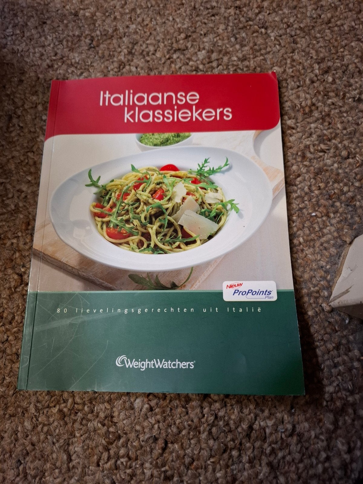 WeightWatchers Italiaanse klassiekers kookboek, Italië, Ophalen of Verzenden, Zo goed als nieuw, Voorgerechten en Soepen