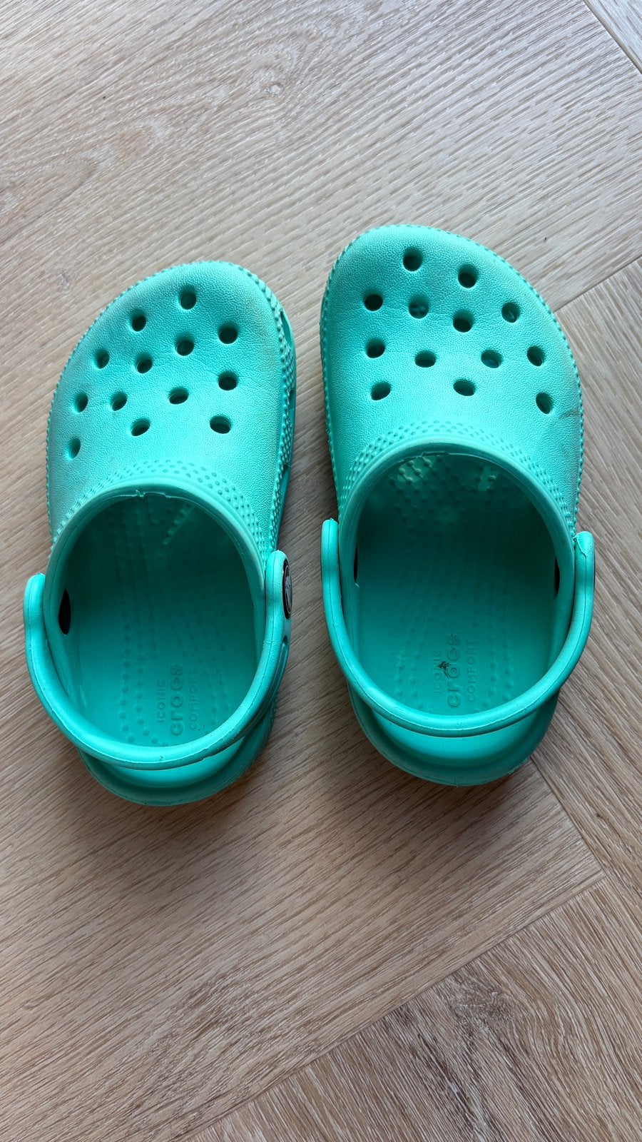 Kid crocs (maat 23-24) - barely used!, Ophalen, Zo goed als nieuw, Jongetje of Meisje, Schoentjes