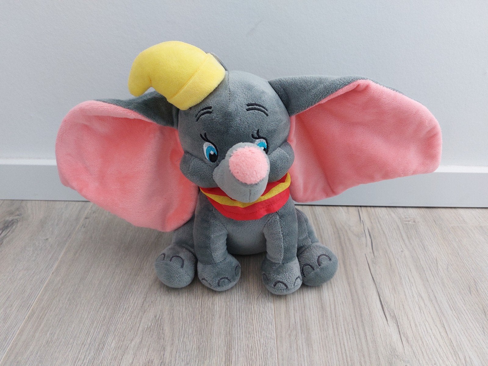 Knuffel Disney dombo Dumbo olifant elephant L2070, Kinderen en Baby's, Ophalen of Verzenden, Zo goed als nieuw, Olifant