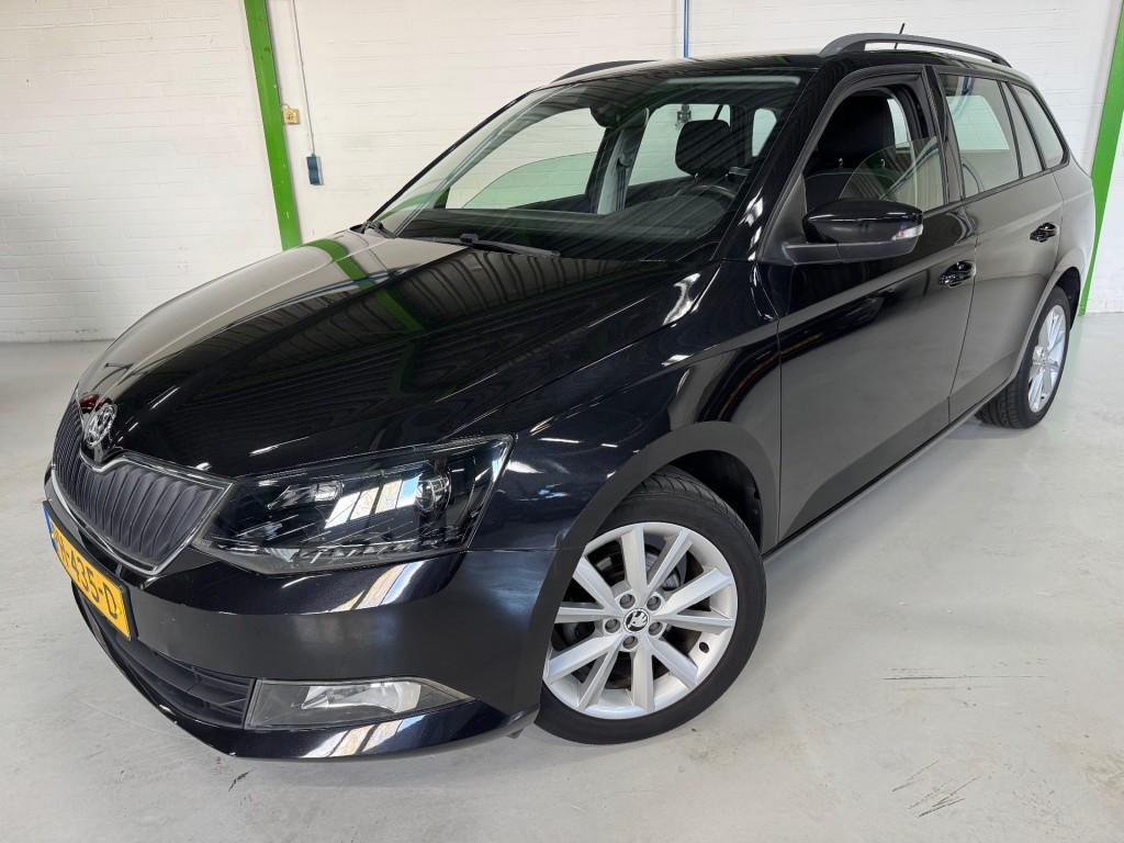 Skoda FABIA 1.2 TS FIRST EDITION / Trekhaak / PDC / Bluetoot, Auto's, Skoda, Euro 6, 4 cilinders, Zwart, Handgeschakeld