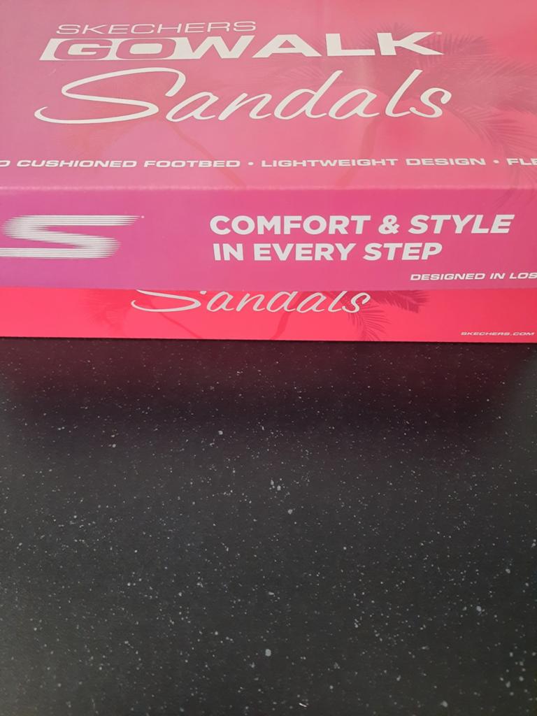 Skechers dames Sandals, Ophalen of Verzenden, Nieuw, Zwart, Sneakers of Gympen