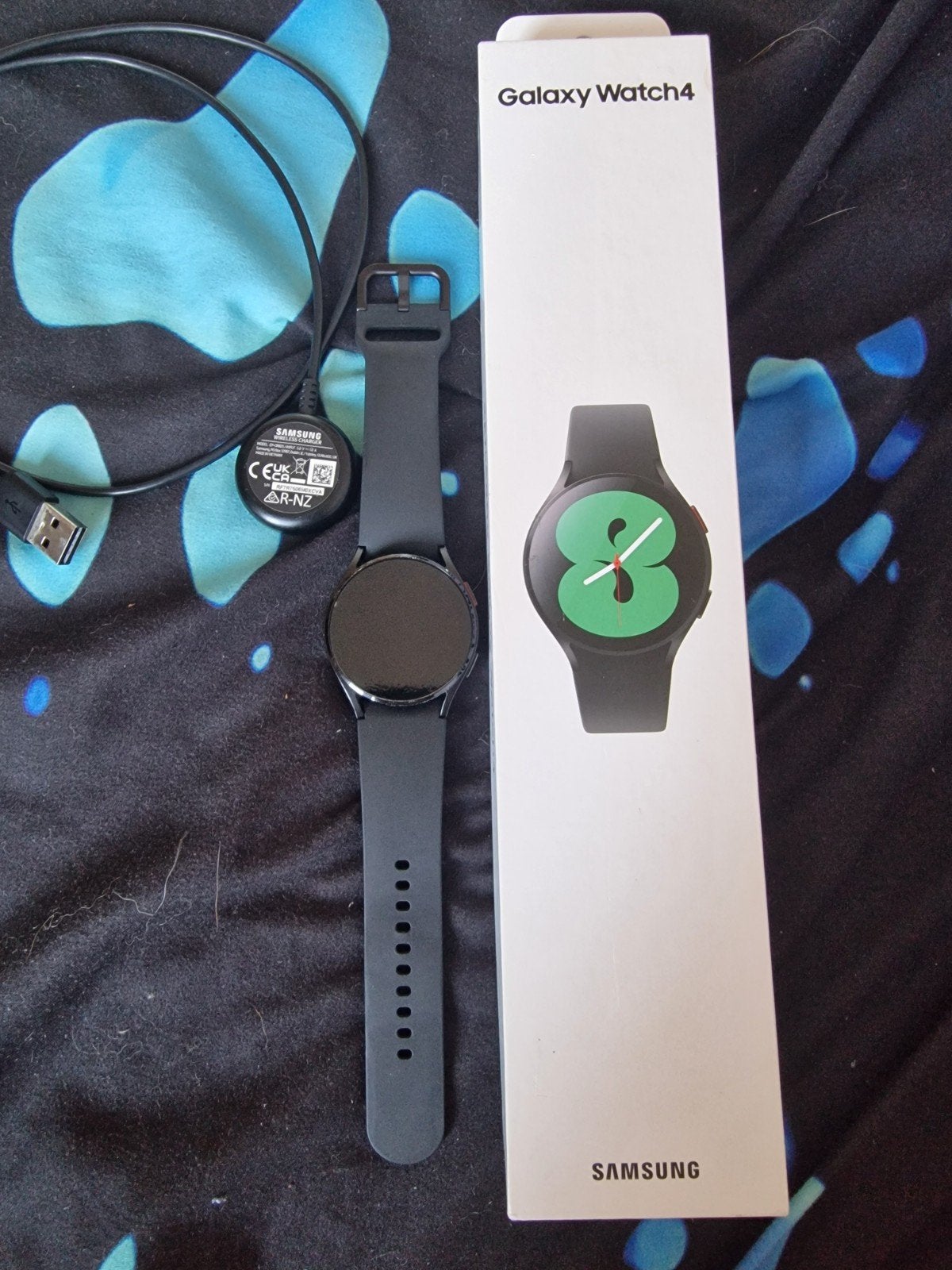 Samsung Galaxy Watch4 zwart, Zwart, Ophalen of Verzenden, Zo goed als nieuw, Samsung