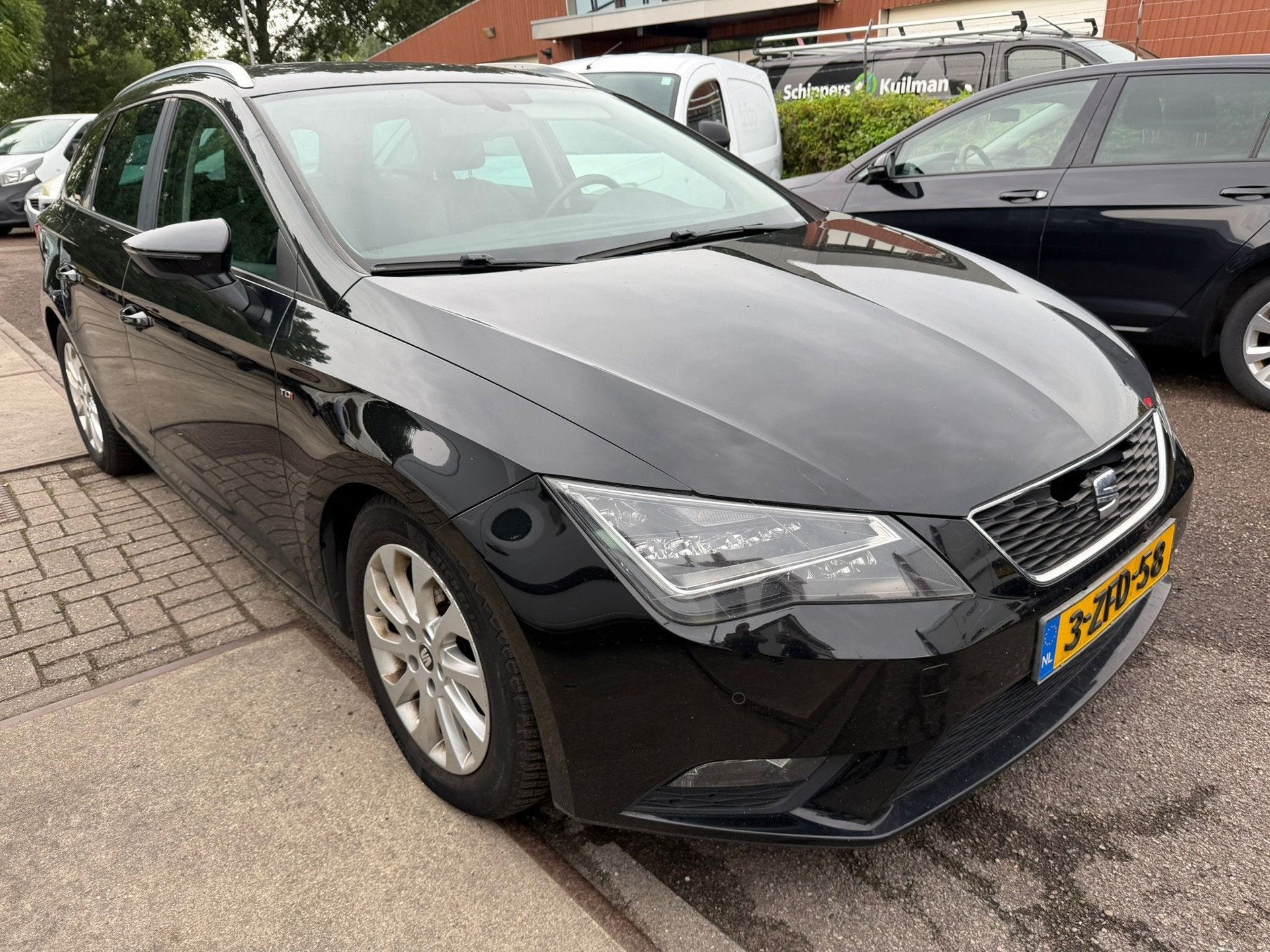 Seat Leon ST 1.6 TDI Ecomotive Lease Sport, Auto's, Seat, Voorwielaandrijving, Euro 5, Gebruikt, 4 cilinders