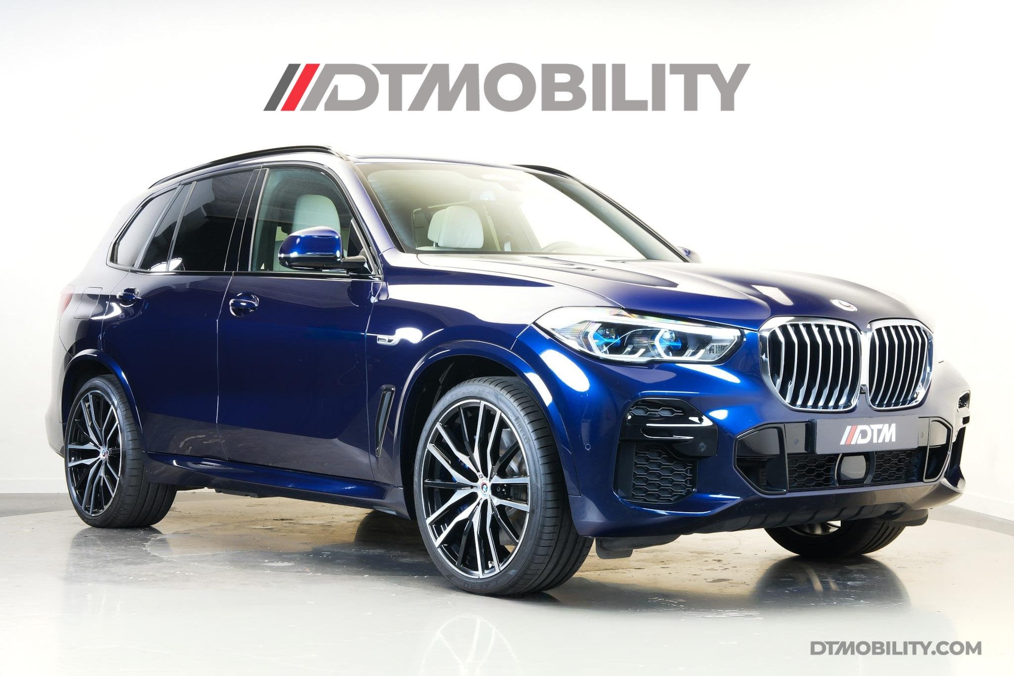 BMW X5 xDrive45e High Executive | M-Sport | Laser | Pano | H, Auto's, Stof, Gebruikt, 394 pk, Blauw