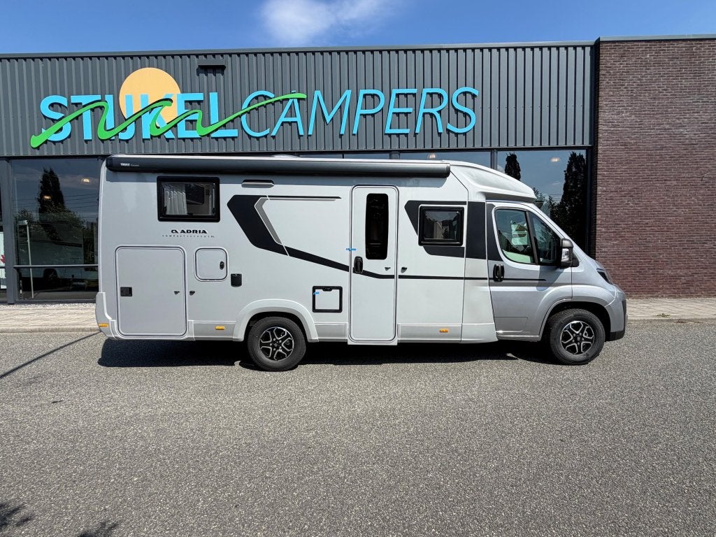 Adria Compact Supreme DL AUTOMAAT 2027 MODEL, Automaat, Fiat, 6 tot 7 meter, Bedrijf