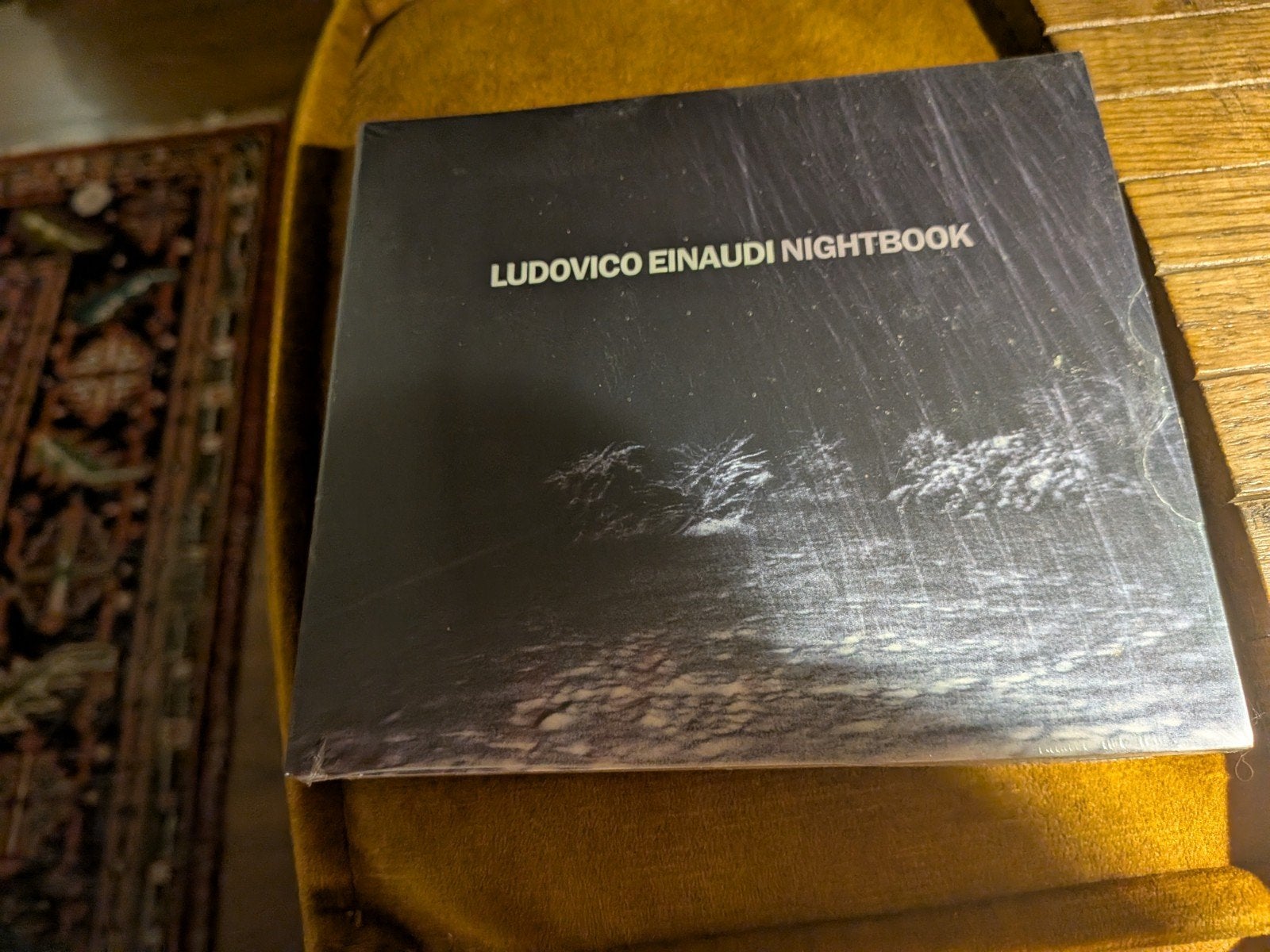 Ludovico Einaudi - Nightbook cd - Nieuwstaat, ongeopend, Inclusief DVD, Overige componisten, Modernisme tot heden, Ophalen of Verzenden