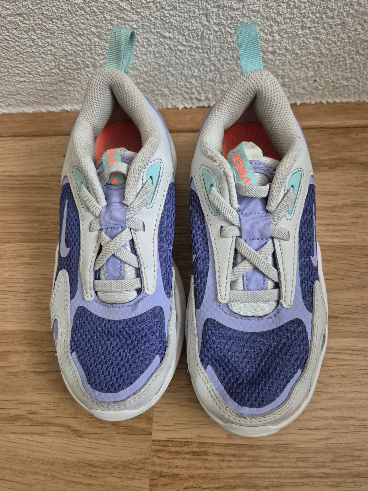 Nike Air Max sportschoenen maat 30, Gebruikt, Ophalen of Verzenden, Nike, Jongen of Meisje