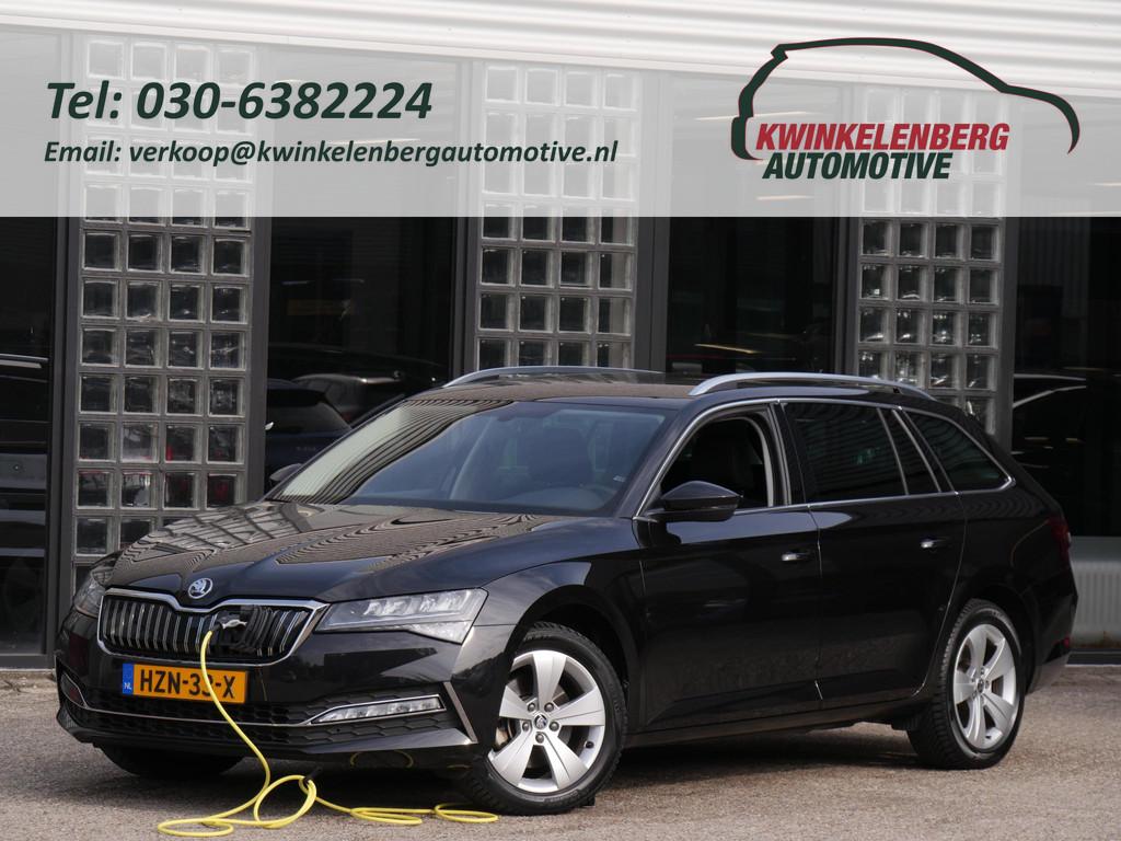 Skoda Superb COMBI 1.4TSI iV BUSINESS EDITION PLUS/ CAMERA/, Auto's, Skoda, Stof, Gebruikt, Euro 6, 4 cilinders