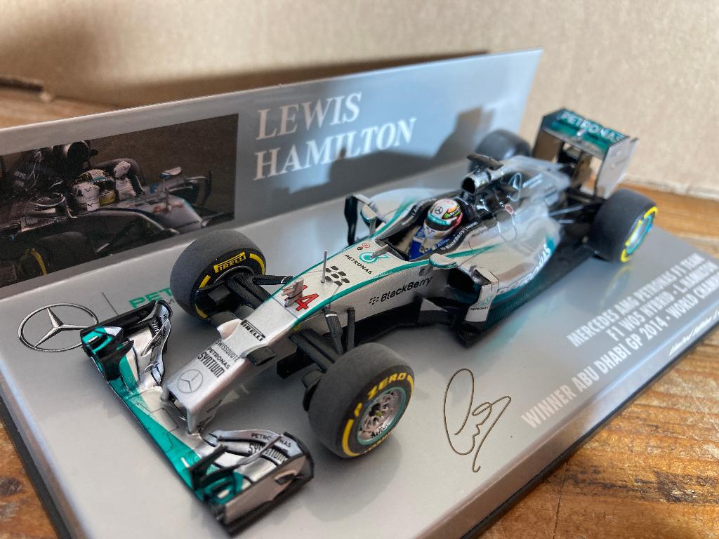 ✅ Lewis Hamilton 1:43 World Champion 2014 Winner Abu Dhabi, Ophalen of Verzenden, Nieuw, Formule 1