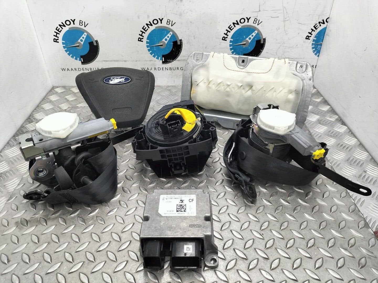 FORD FIESTA Euro 6 125PK AIRBAG SET 2016, Ophalen of Verzenden, Gebruikt, Stiba lid