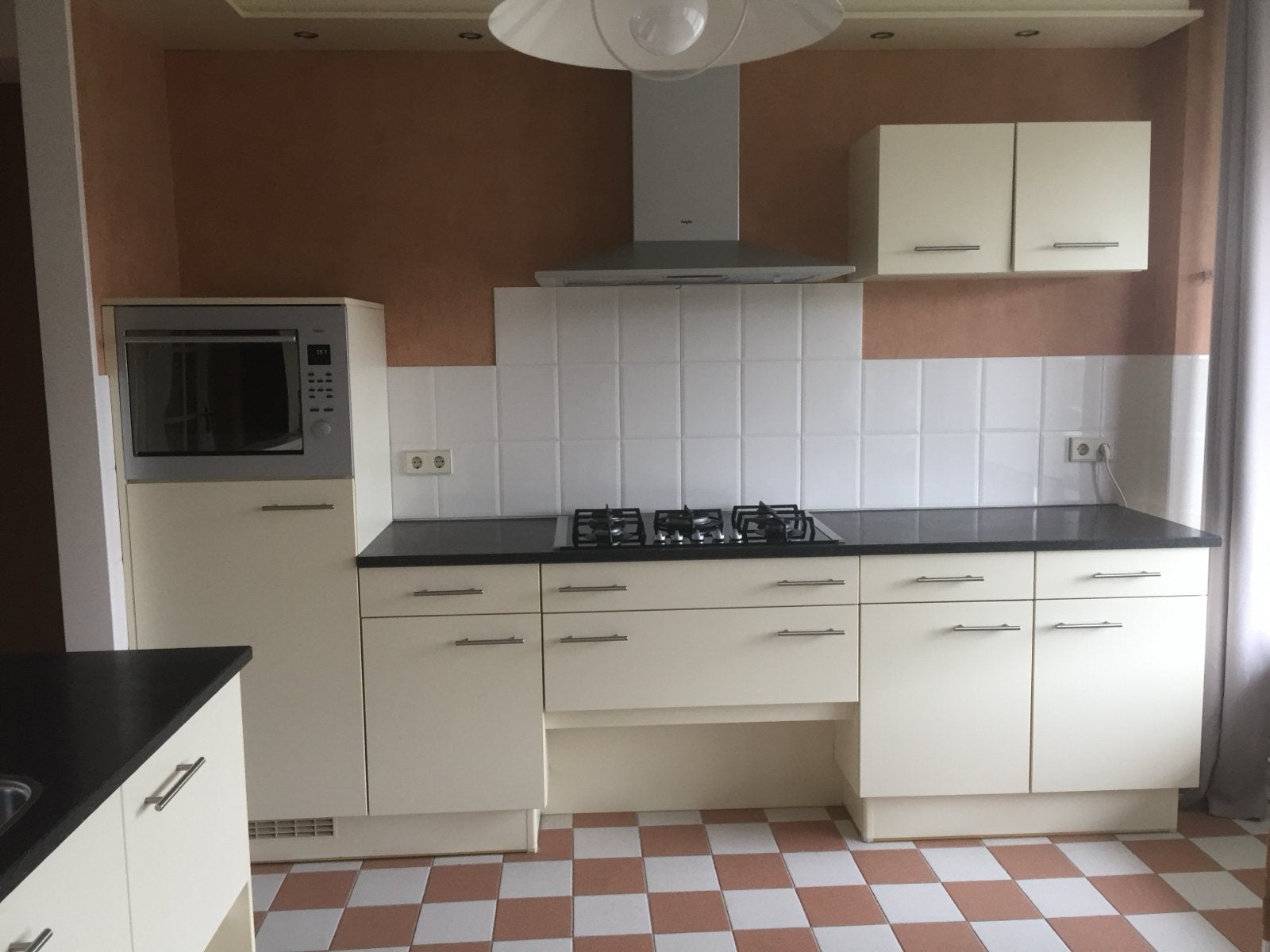 Complete keuken met inbouwapparatuur, Ophalen, Gebruikt, Graniet of Steen, Enkelwandige keuken