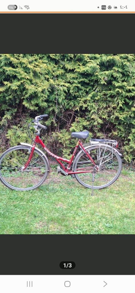 Damesfiets rood met lage instap en bagagedrager, Fietsen en Brommers, Fietsen | Dames | Damesfietsen, Overige merken, Velgrem