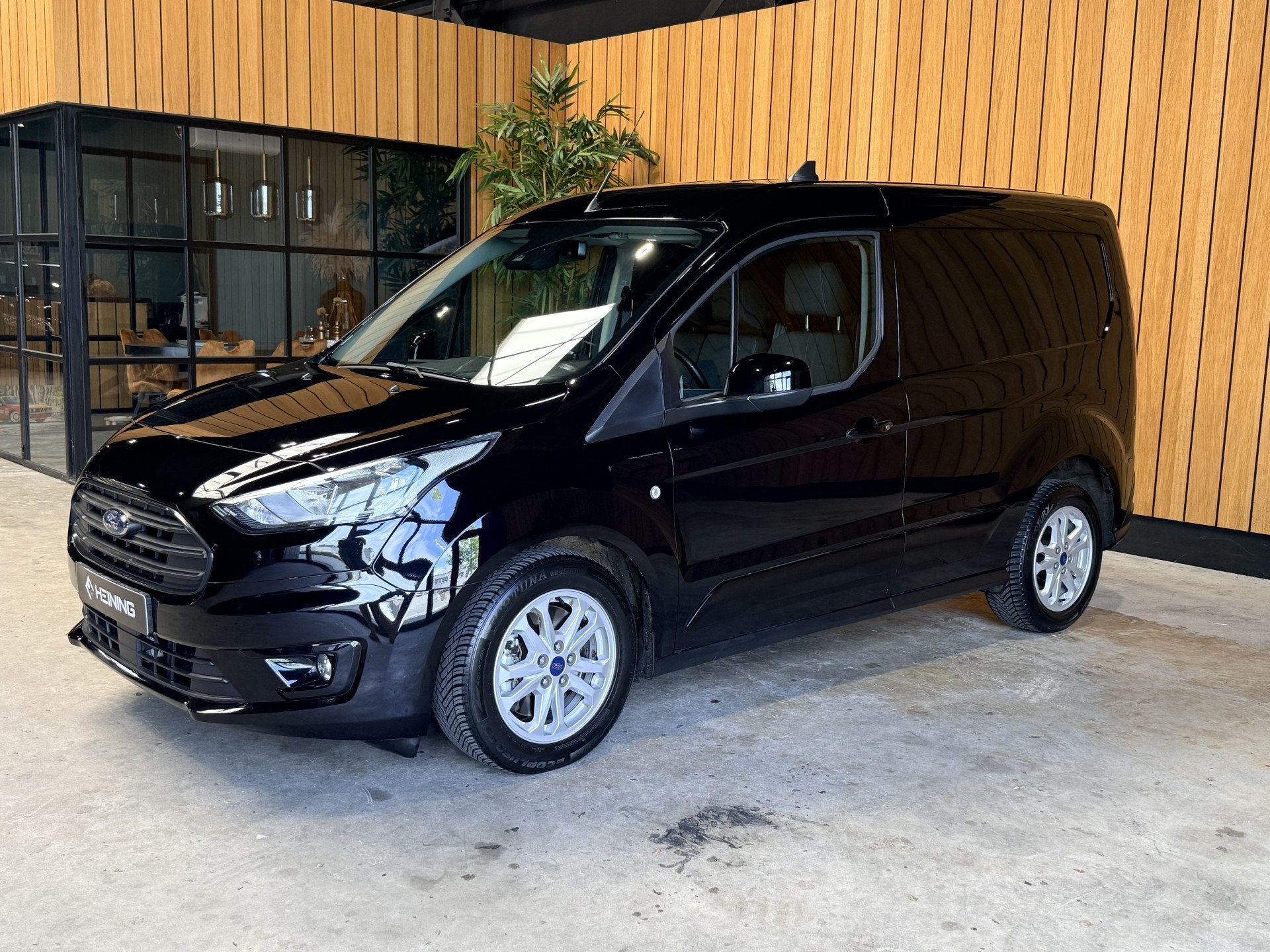Ford Transit Connect 1.5 EcoBlue L1 Limited | Automaat | 120, Auto's, Automaat, Gebruikt, 4 cilinders, Zwart