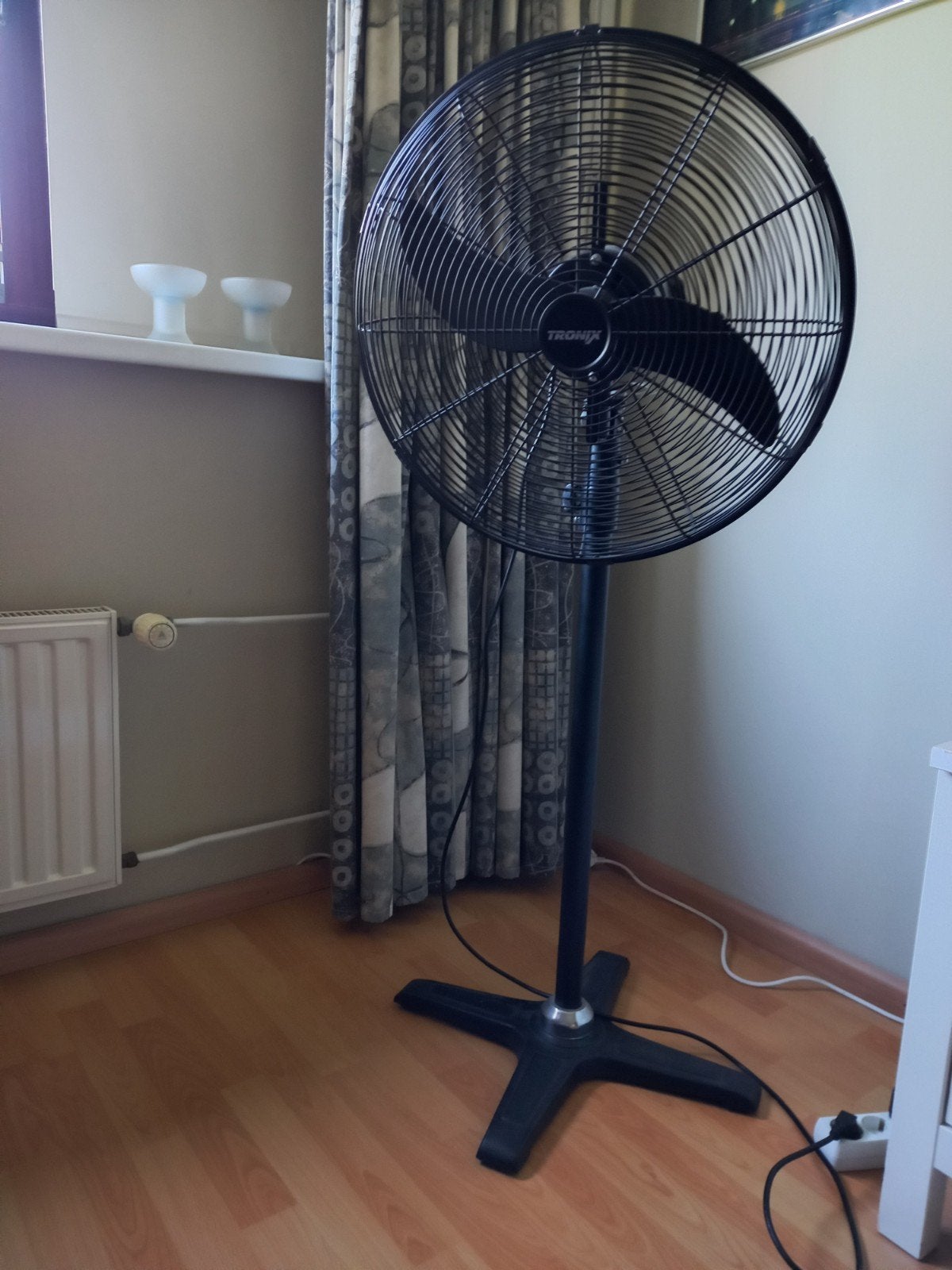 Tronix Statiefventilator - 1.12m hoog, Zwart, Ophalen, Gebruikt, Statiefventilator