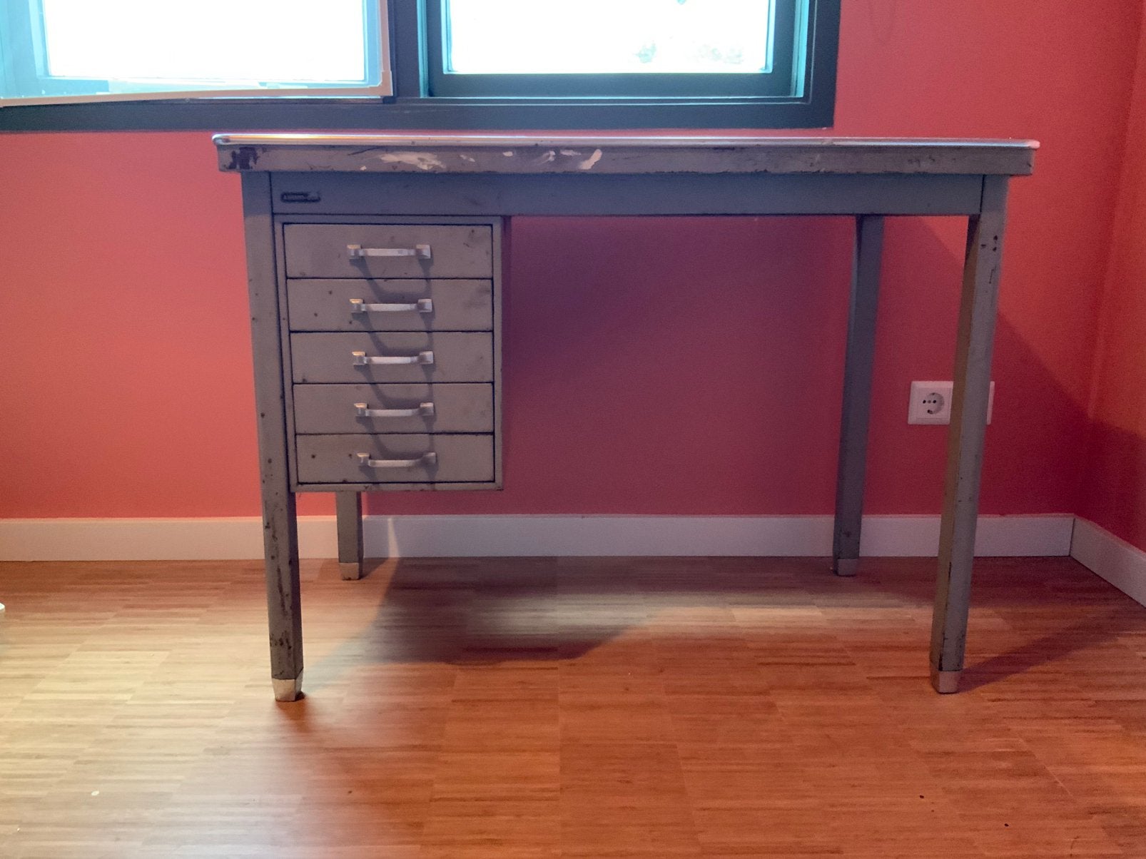 Vintage industrieel bureau - Ahrend oda, Ophalen, Gebruikt, Metaal, Industrieel