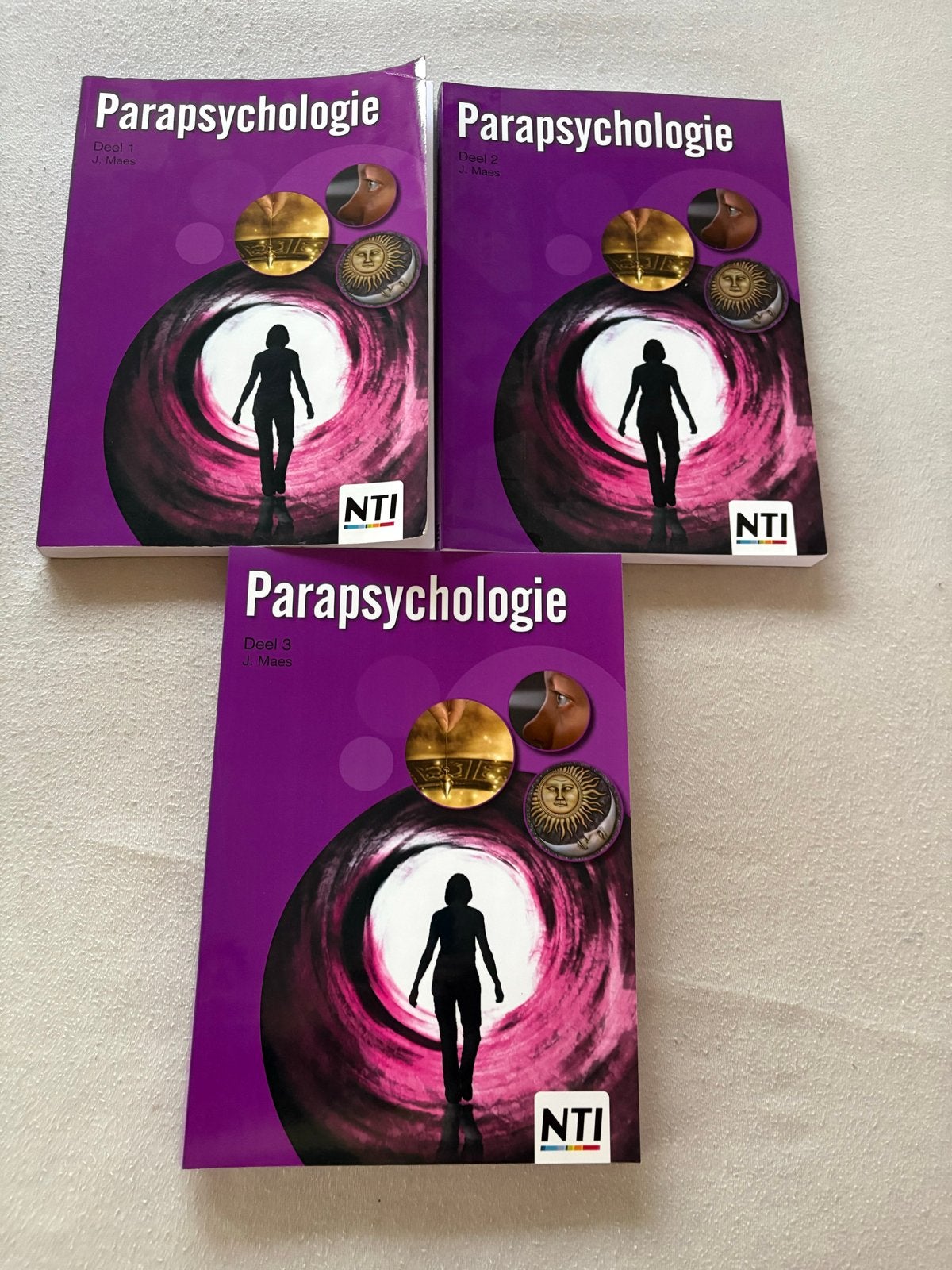 Parapsychologie NTI Deel 1, 2 en 3 - J. Maes, Ophalen of Verzenden, Zo goed als nieuw, Spiritualiteit algemeen, Achtergrond en Informatie