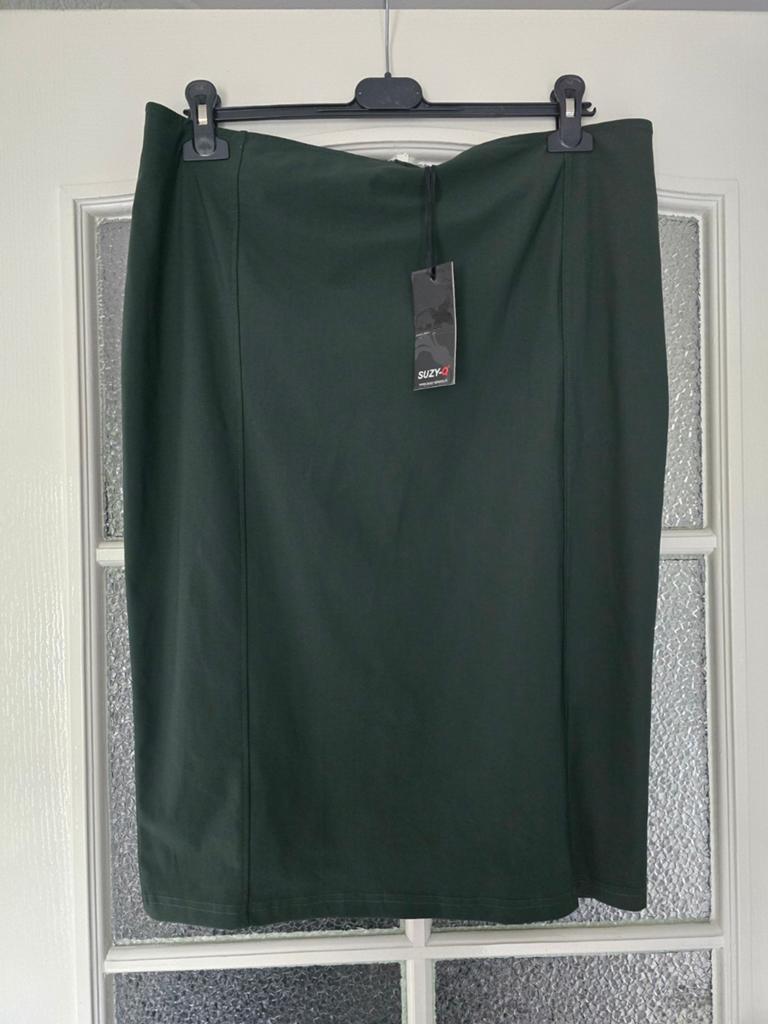 Nieuw suzy-Q travel rok groen xl, Kleding | Dames, Rokken, Maat 46/48 (XL) of groter, Nieuw, Ophalen of Verzenden, Onder de knie