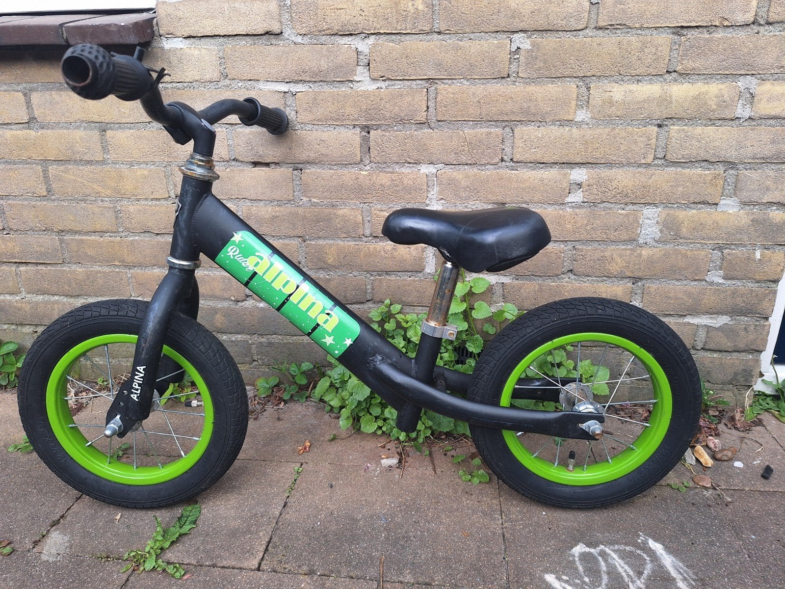 Alpina loopfiets 12.5 inch, Kinderen en Baby's, Speelgoed | Buiten | Voertuigen en Loopfietsen, Ophalen, Gebruikt, Loopfiets