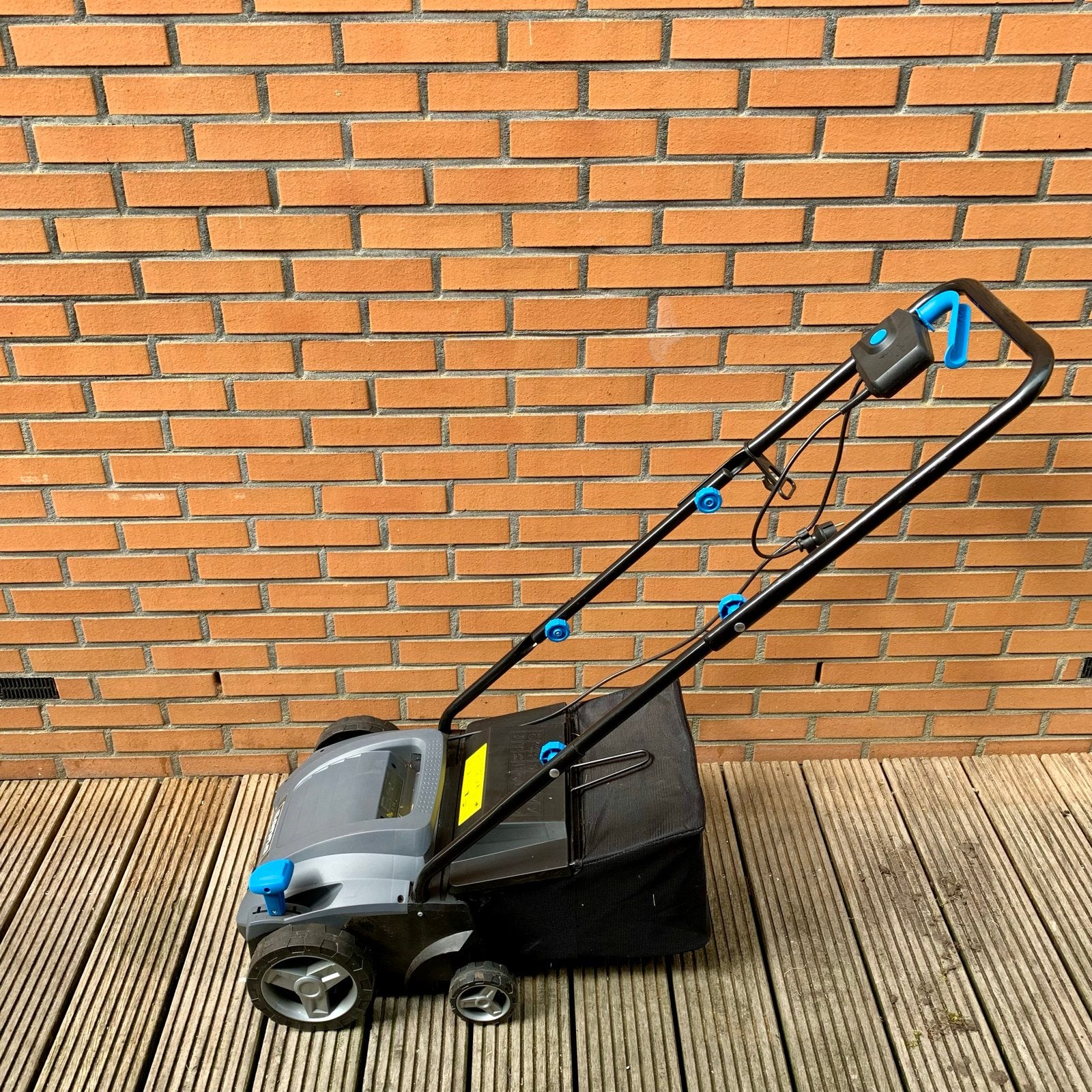 Gamma elektrische verticuteermachine 1500W, Tuin en Terras, Verticuteermachines, Ophalen, Gebruikt, Elektrisch