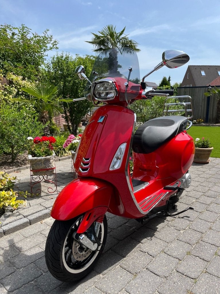 Vespa Sprint 50 Geel K-teken - Z.G.A.N - 2021 - E5 - 6509 km, Ophalen, Maximaal 45 km/u, Zo goed als nieuw, 50 cc