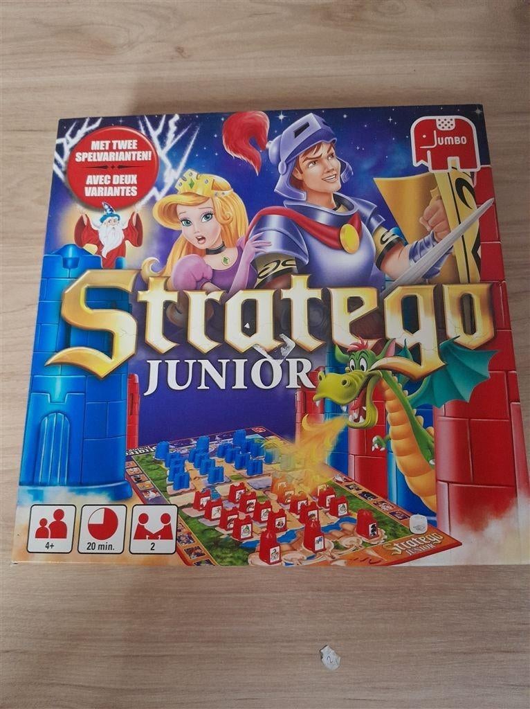 Stratego junior - s1951, Hobby en Vrije tijd, Gezelschapsspellen | Bordspellen, Verzenden, Zo goed als nieuw