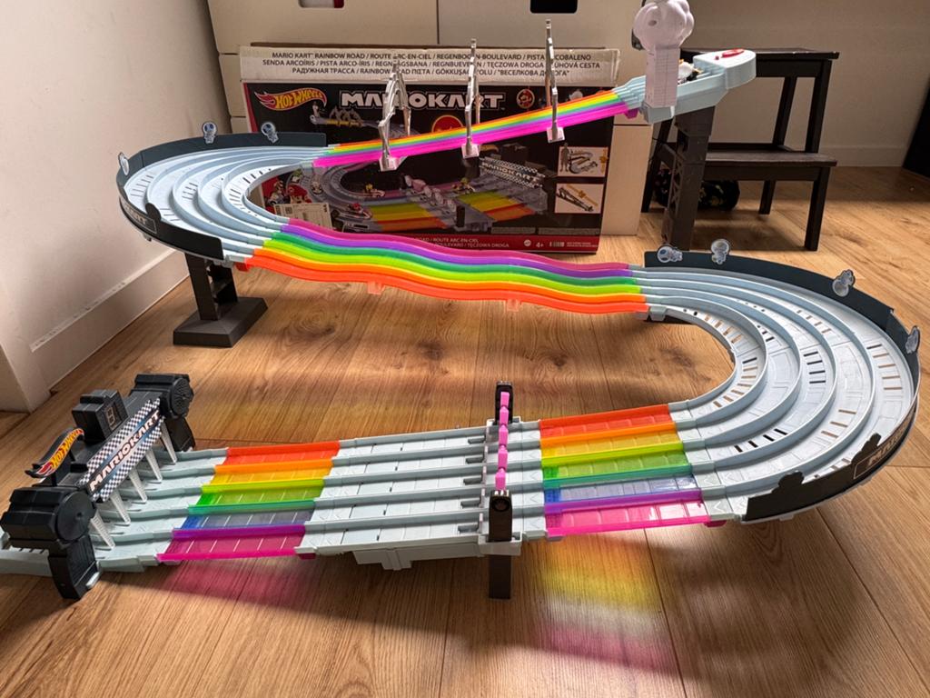 Hot wheels Mario kart super mario regenboog racebaan, Ophalen, Racebaan, Zelf te bouwen, Zo goed als nieuw