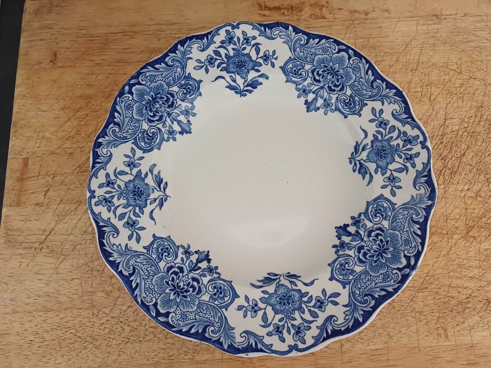 Mooie gave antieke diepe Borden van B.F.K. Dordrecht blauw, Verzenden
