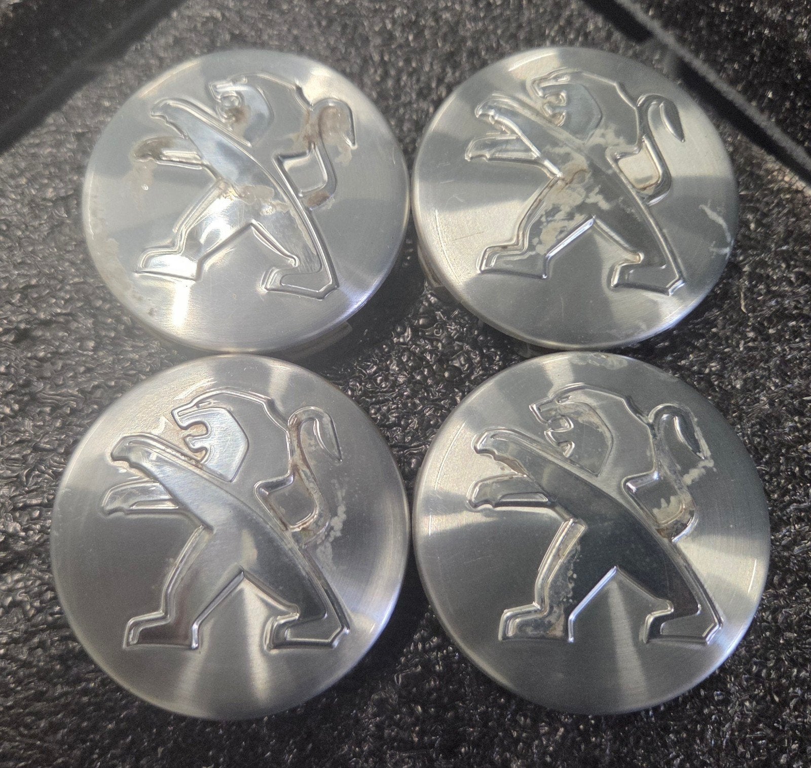 ORIGINELE PEUGEOT ALUMINIUM NAAFDOPPEN 60MM, Ophalen of Verzenden, Gebruikt