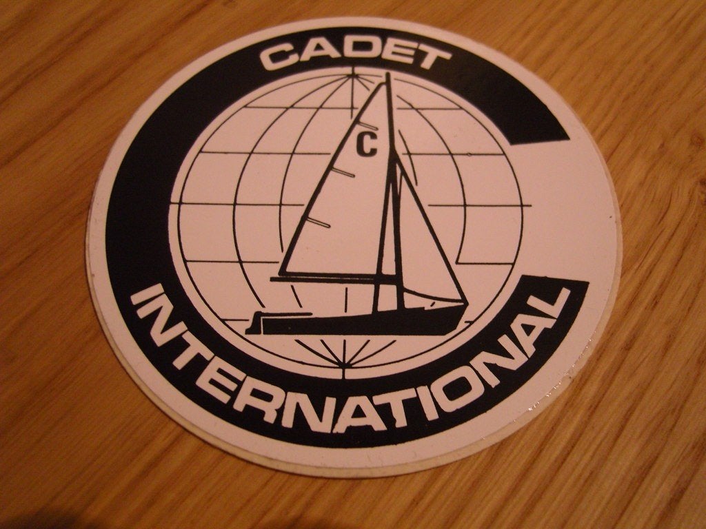 sticker CADET International   *, Verzamelen, Stickers, Zo goed als nieuw, Ophalen