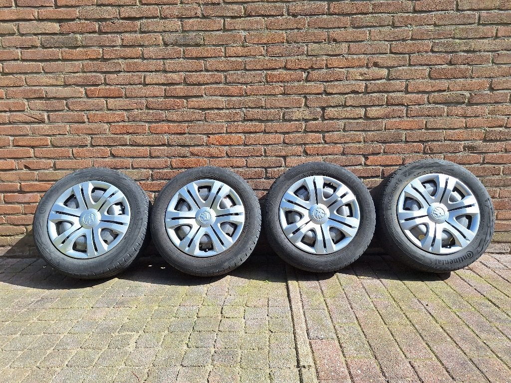 AUTOBANDEN  SKODA / VOLKSWAGEN / AUDI., Ophalen, Gebruikt, Skoda