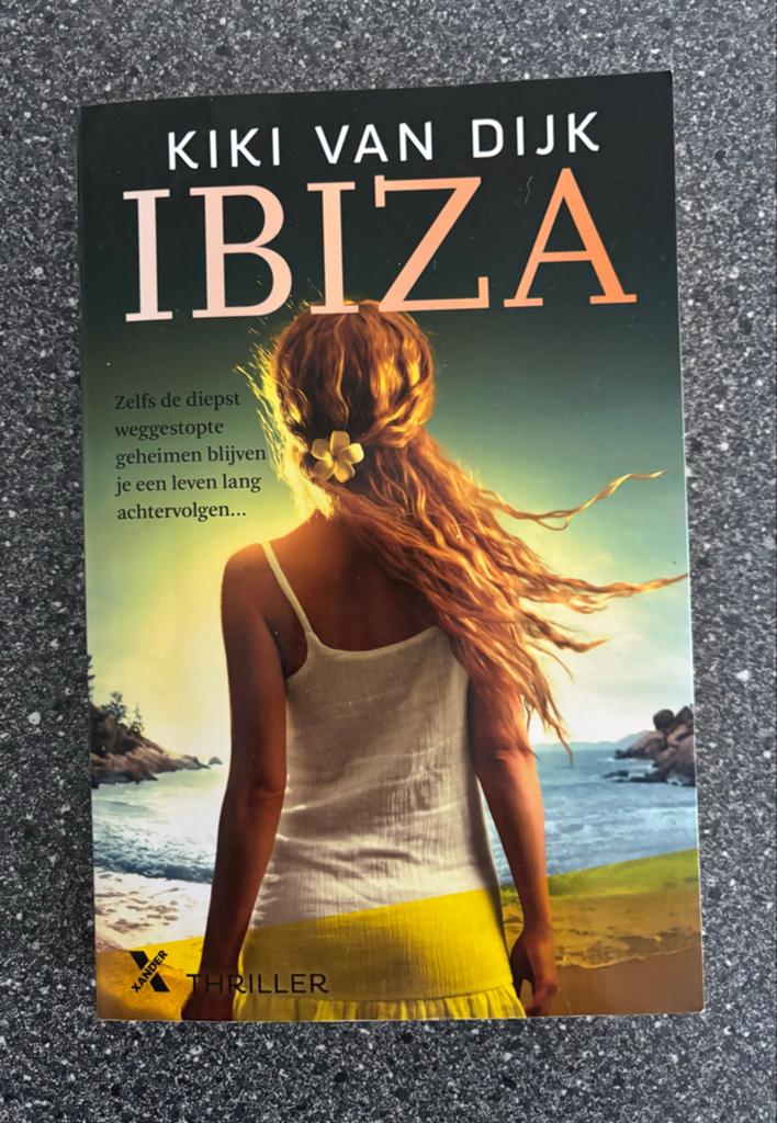 Ibiza - Kiki van Dijk (Thriller), Ophalen of Verzenden, Gelezen, Nederland