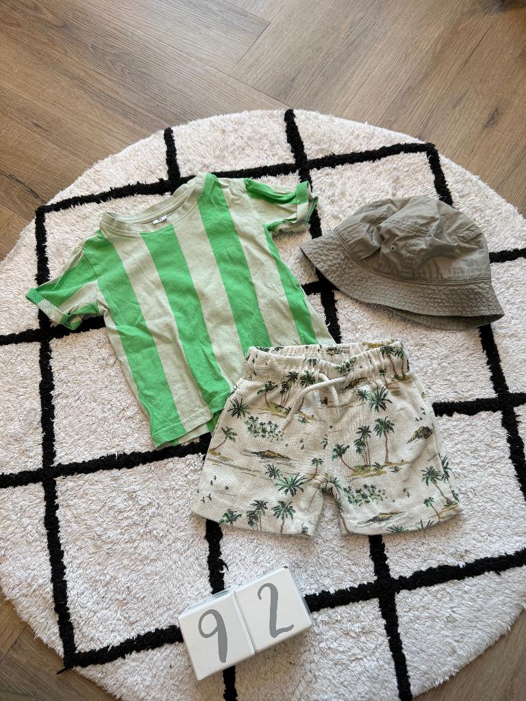 Heel goed 3x groen beige shorts top tee shirt Zeeman 86 92, Zeeman, Jongetje of Meisje, Ophalen of Verzenden, Zo goed als nieuw
